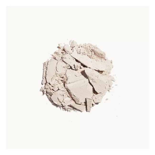 Kjaer Weis' Translucent Pressed Powder Texture