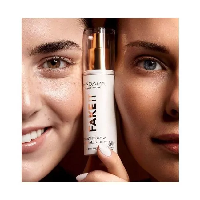 Madara's Fake It Healthy Glow Self Tan Serum Model