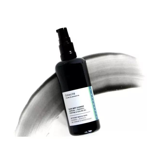 Odacité's Black Mint face purifying cleanser Texture