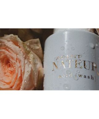 Acid (Wash) brightening face cleanser