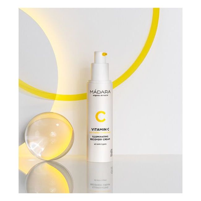 Madara's Regenerating Illuminating With Vitamin C Organic Face Cream Lifestyle