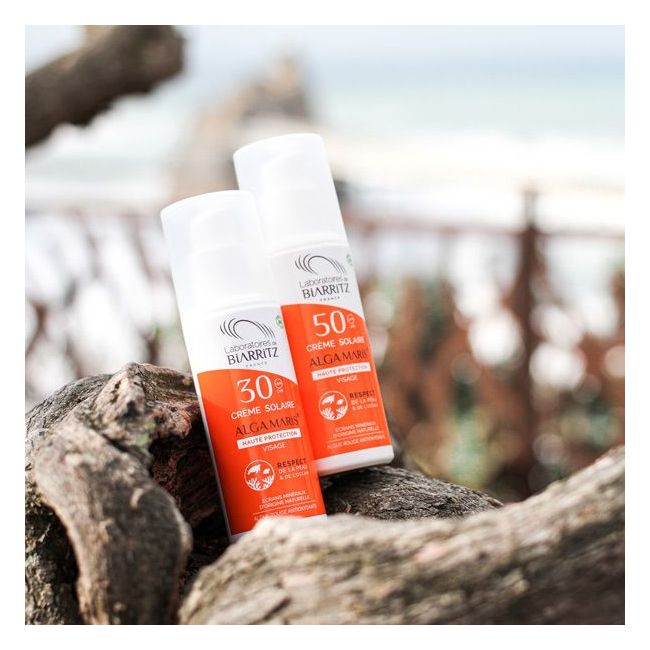 Laboratoires de Biarritz's Alga Maris Organic Face Sunscreen SPF 50 Beach