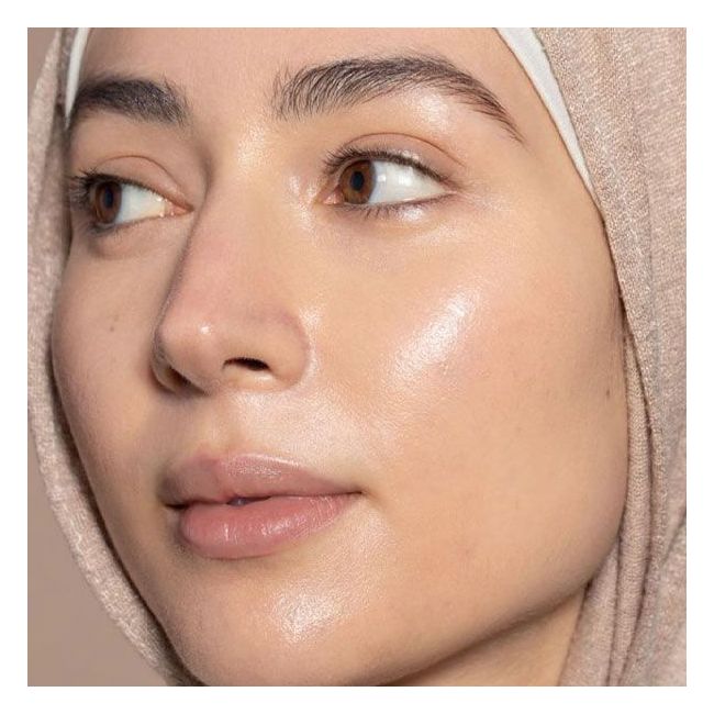 Fond de teint Super Serum Skin Tint SPF30 Ilia Kai ST6.5 model