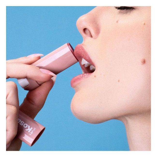 Baume à lèvres teinté Lipfuel Kosasport Pulse mannequin