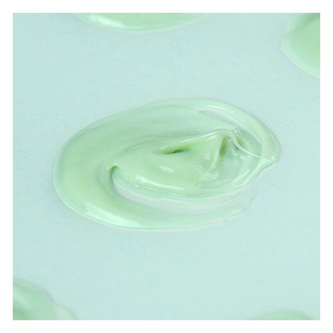 Madara's ACNE Hydra-Derm Balancing Fluid Organic face cream Texture