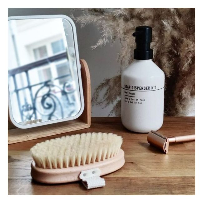 MonCornerB's Dry Body Brush Lifestyle Shelf