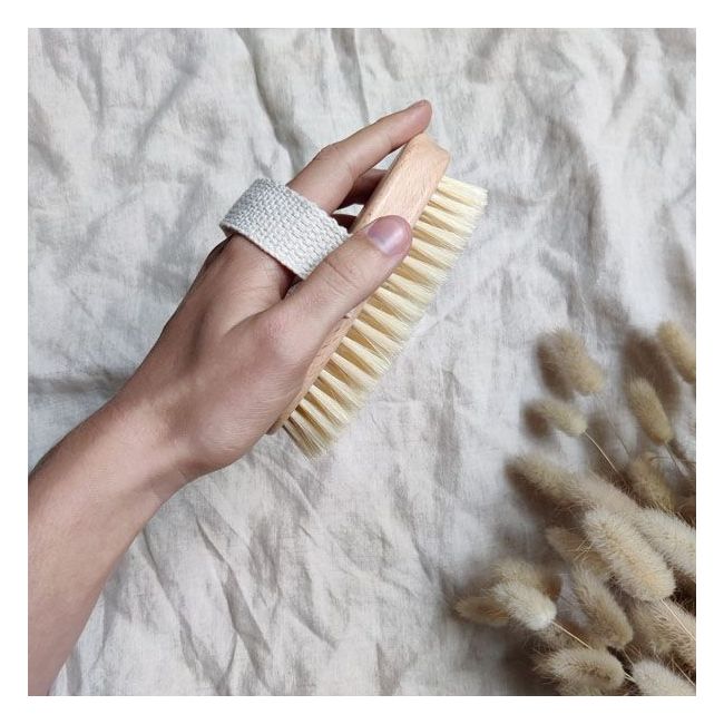 MonCornerB's Dry Body Brush Lifestyle Hand