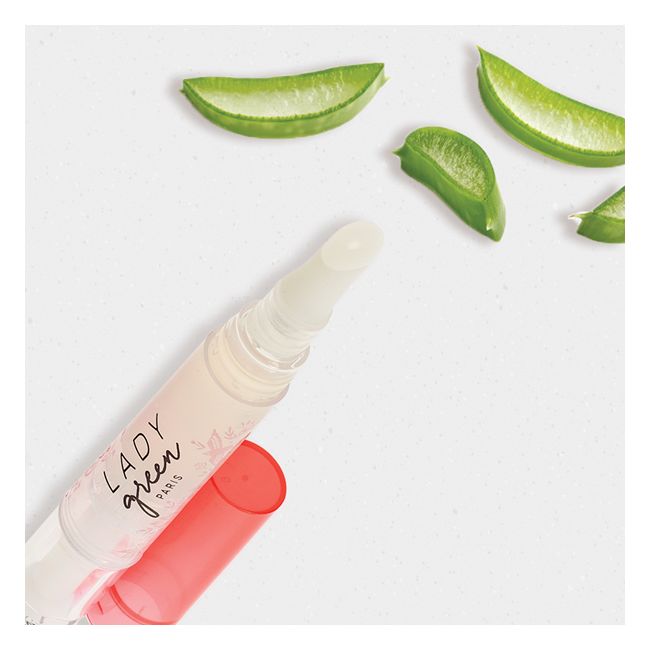 Lady Green's Organic anti-blemish gel pen Lifestyle