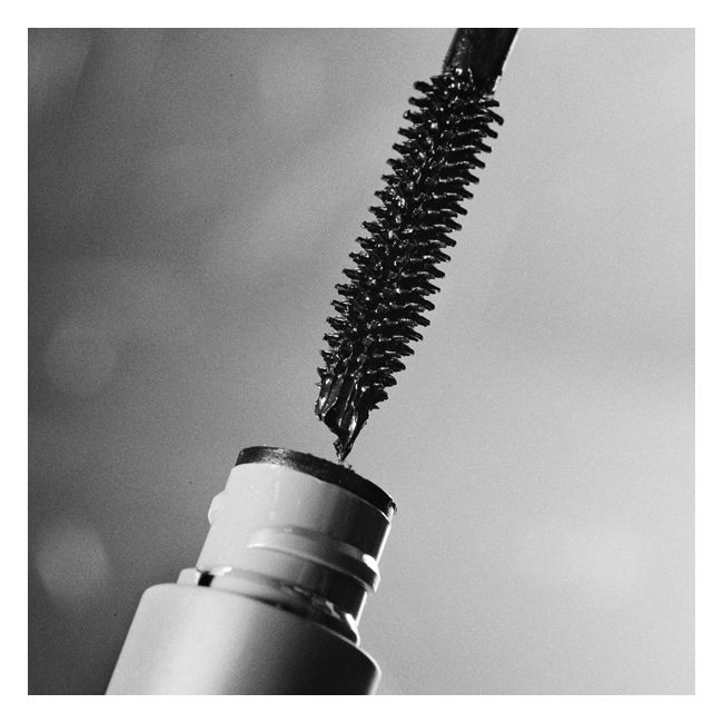 Madara's Deep Matter Bold Volume Natural mascara Brush