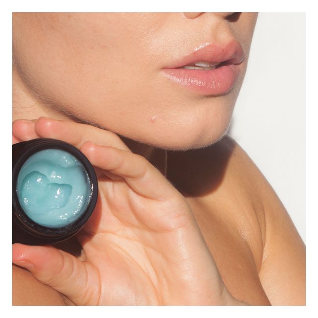 Odacité's Blue Tansy Repairing Balm Model