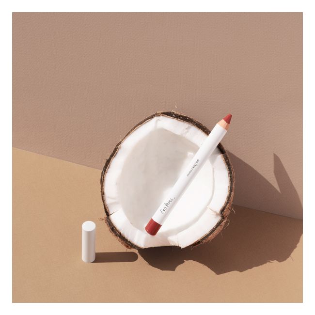 Ere Perez's Charm Coco Lip pencil Lifestyle Ere Perez's Charm Coco Lip pencil Lifestyle