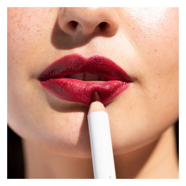 Crayon à lèvres coco Rebel Ere Perez Application