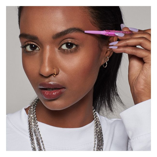 Kosas' Brow Pop Brown Black Eyebrow pencil Application
