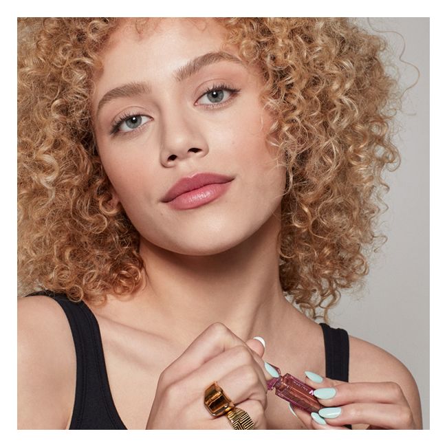 Kosas' Soft Brown Air Brow tinted gel Brow mascara Application