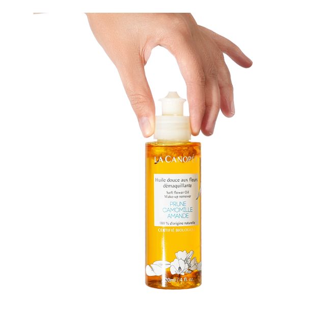 La Canopée's gentle with flowers natural cleansing oil pack