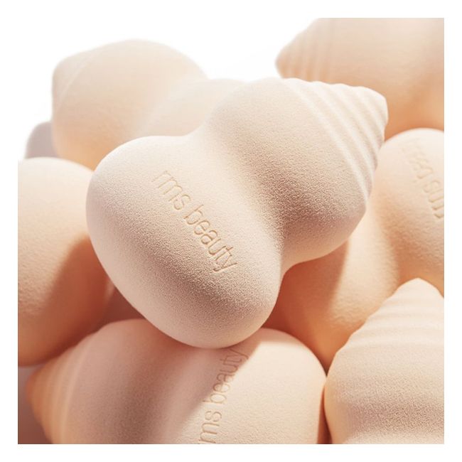 RMS' Skin2skin makeup sponge beauty blender Packaging