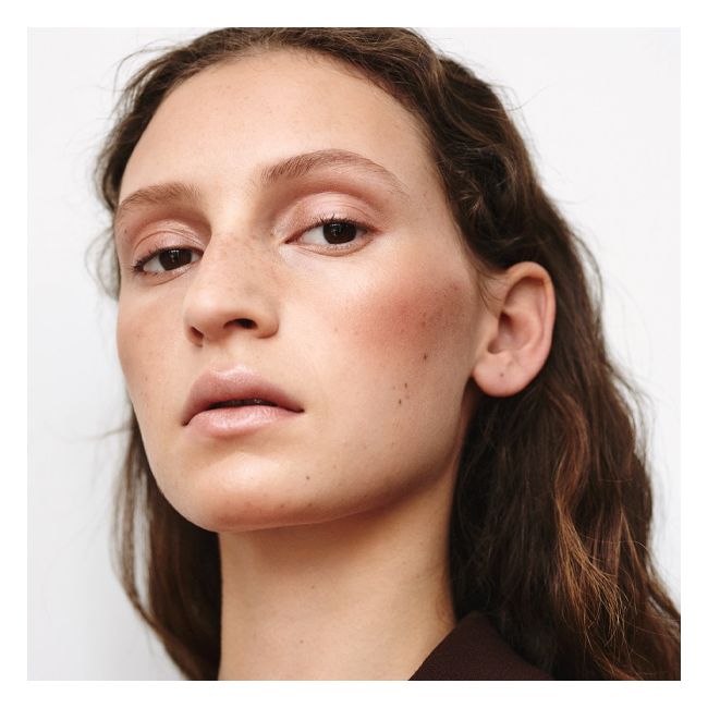 Fard à paupières crème Eye Glow Colour Ayame Manasi 7 Application