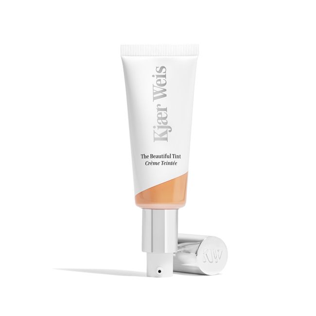 Kjaer Weis' The Beautiful Tint Medium 5 Tinted hydrating cream