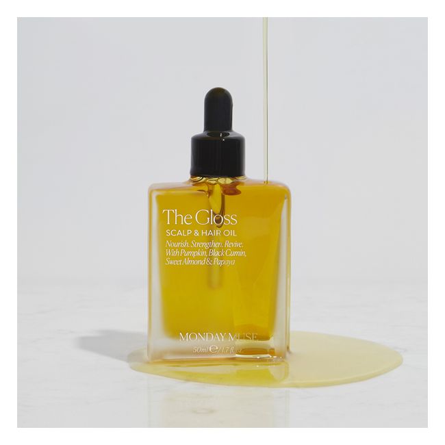 Monday Muse's The Gloss Scalp & hair oil Texture