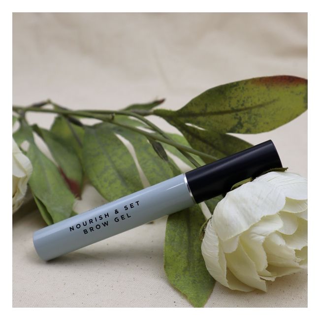 Plume Science's Nourish & Set Clear brow mascara Lifestyle
