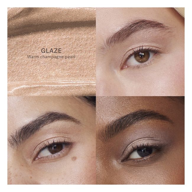 Ilia Beauty's Glaze Liquid eyeshadow Model