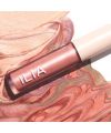 Ilia Beauty's Mythic Liquid eyeshadow Lifestyle