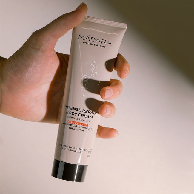 Madara's Intense Repair Natural body cream Lifestyle