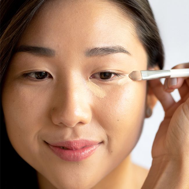 Ere Perez's Dos Lychee Cream Natural concealer Cosmetic