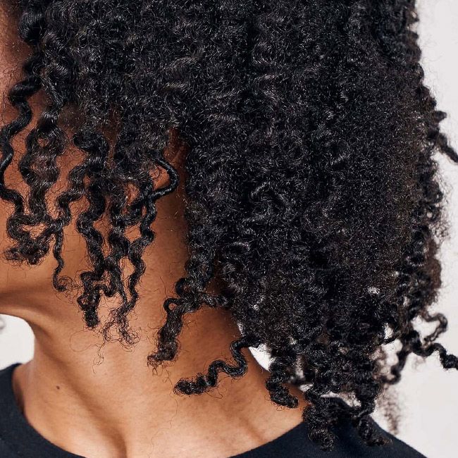 Natural organic vegetable coloring intense black Tresse model