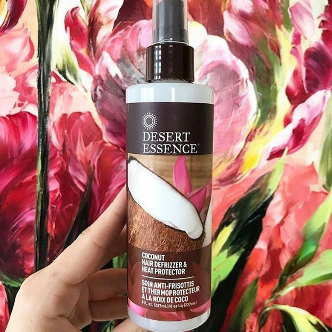 Desert Essence anti-frizz and thermo-protective hair spray with coconut lifestyle