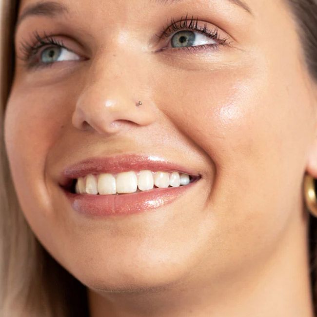 Ere Perez lip gloss Mango Lip Honey Chili model beauty