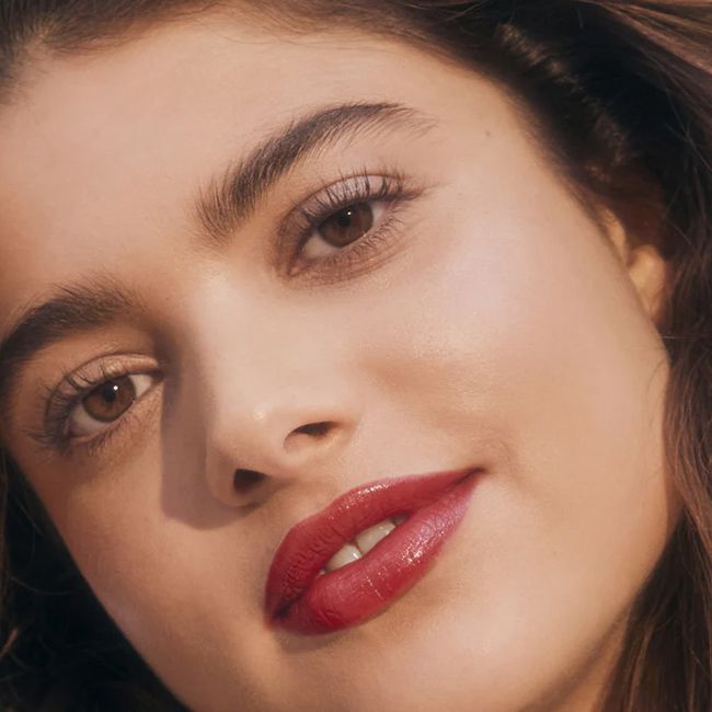 Gloss naturel crème Liplights Crush RMS Beauty mannequin