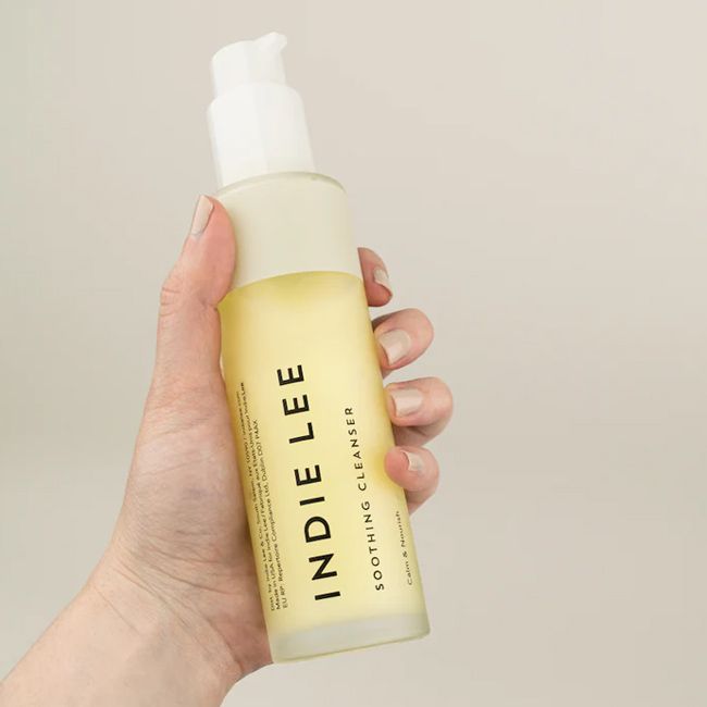 Indie Lee soothing cleanser pack