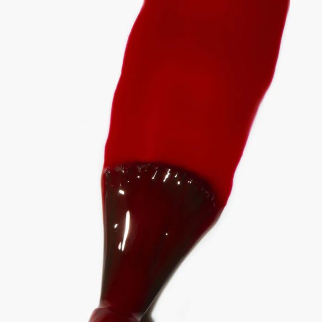 Gitti Real Red plant-based nail polish texture