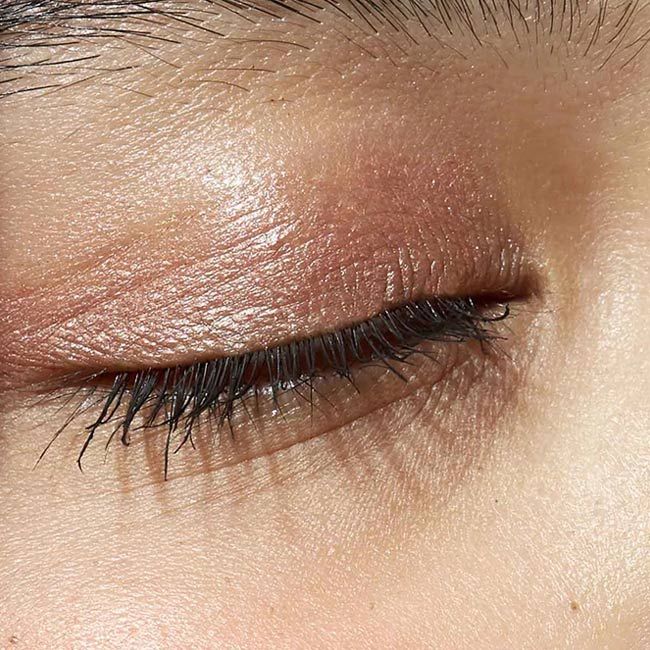 Fard à paupières liquide Visionist copper sheen Gitti lifestyle mannequin