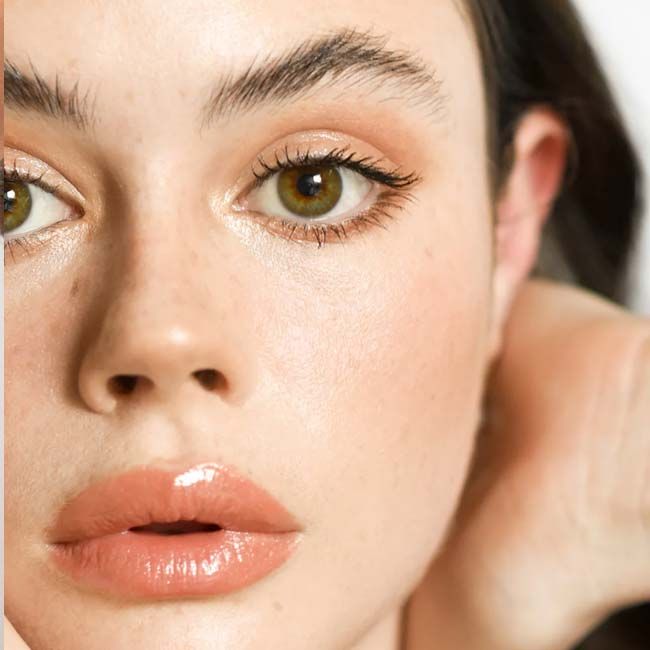 Ere Perez Tulum blush and bronzer duo mannequin