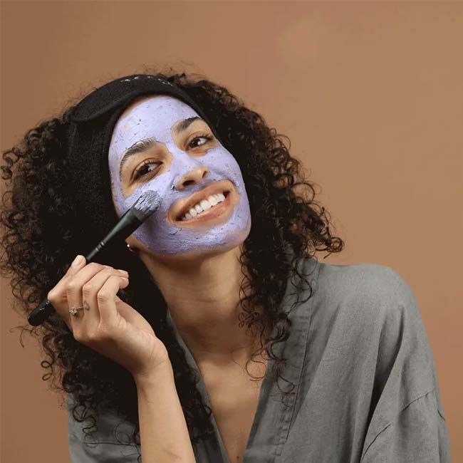Eco By Sonya's compost face mask model