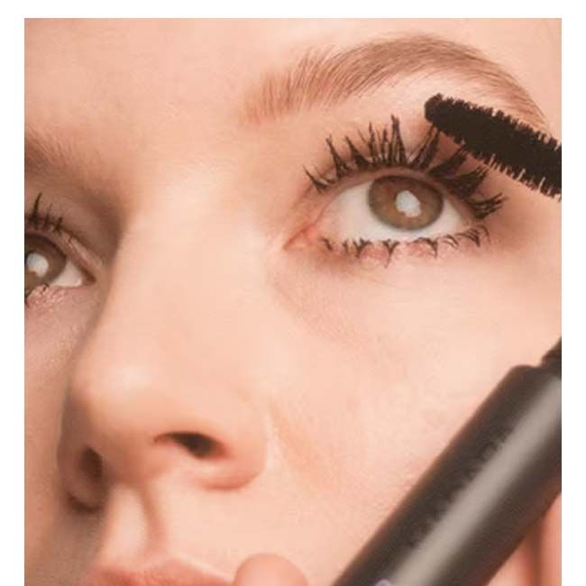 Madara's Come Closer Intense Volume Organic mascara Beaute