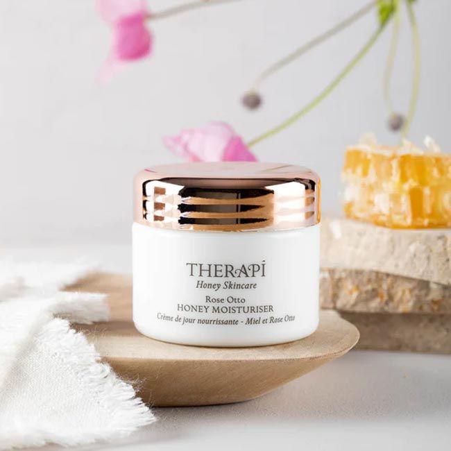 Therapi Cosmetics Rose otto nourishing honey moisturiser 50 ml lifestyle
