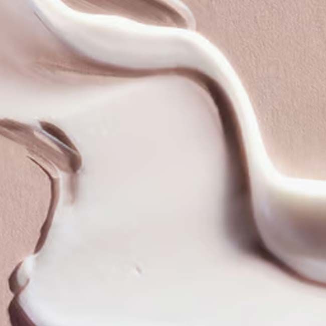 Crème peau sensible hydratante SOS+Sensitive Madara texture