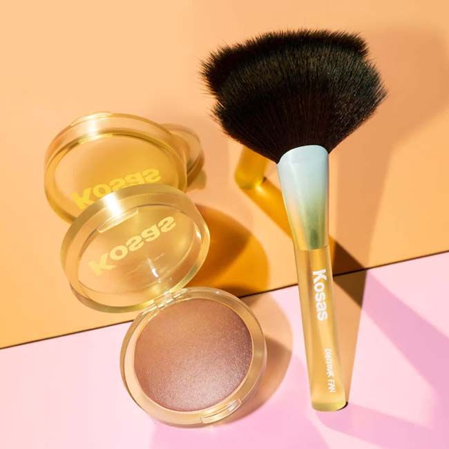 Kosas The Sun Show Waves baked bronzer lifestyle