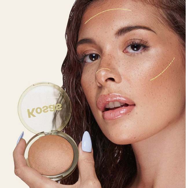 Kosas The Sun Show Waves baked bronzer mannequin