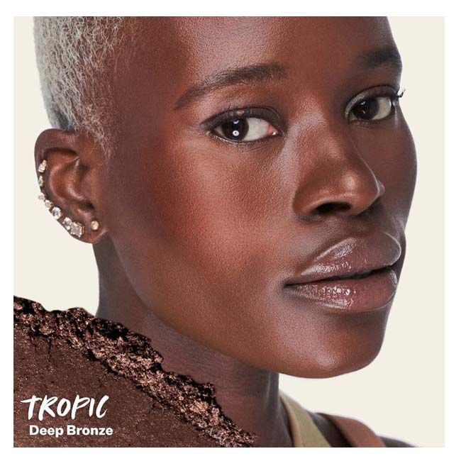 Kosas The Sun Show Tropic baked bronzer model