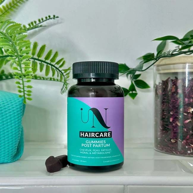 Complément alimentaire post-partum gummies Mama First In Haircare lifestyle