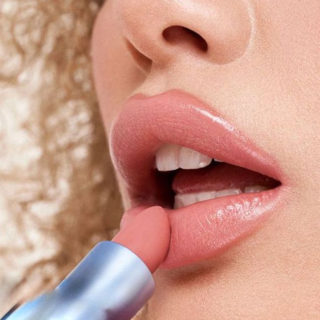 Kosas' fantasy life Weightless Lip Color Natural Lipstick makeup