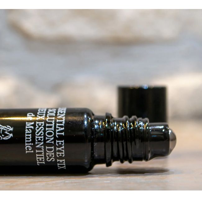 De Mamiel's Essential Eye Fix serum pack