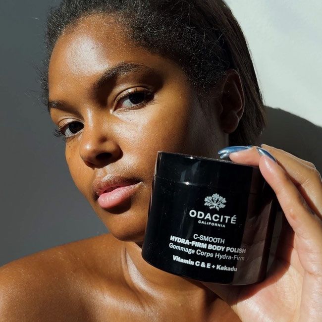 Odacité's C-Smooth natural body scrub model