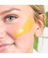 Masque Miracle Vitamin C Evolve Beauty model