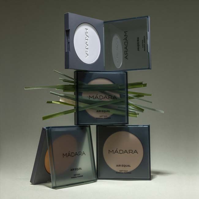 Madara's Air Equal mineral powder lifestyle