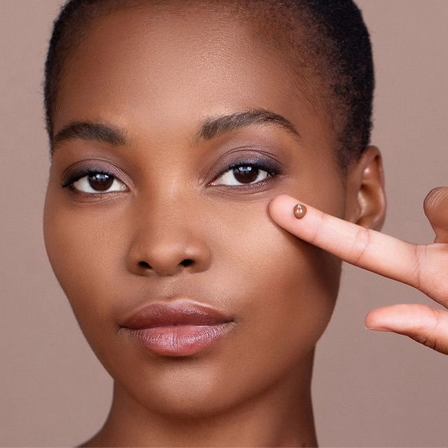 Fond de teint naturel fluide Akenea Initiale Le Rouge Français lifestyle
